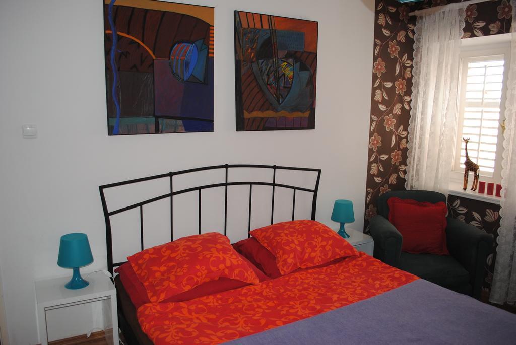 Apartment Optimist Makarska Chambre photo