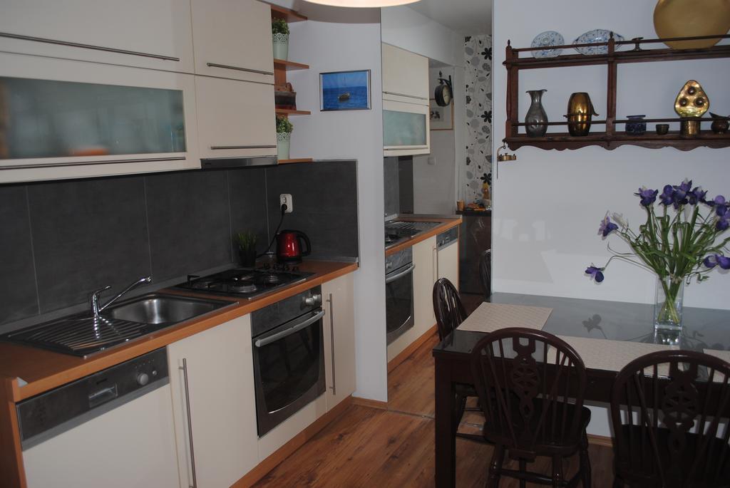 Apartment Optimist Makarska Chambre photo