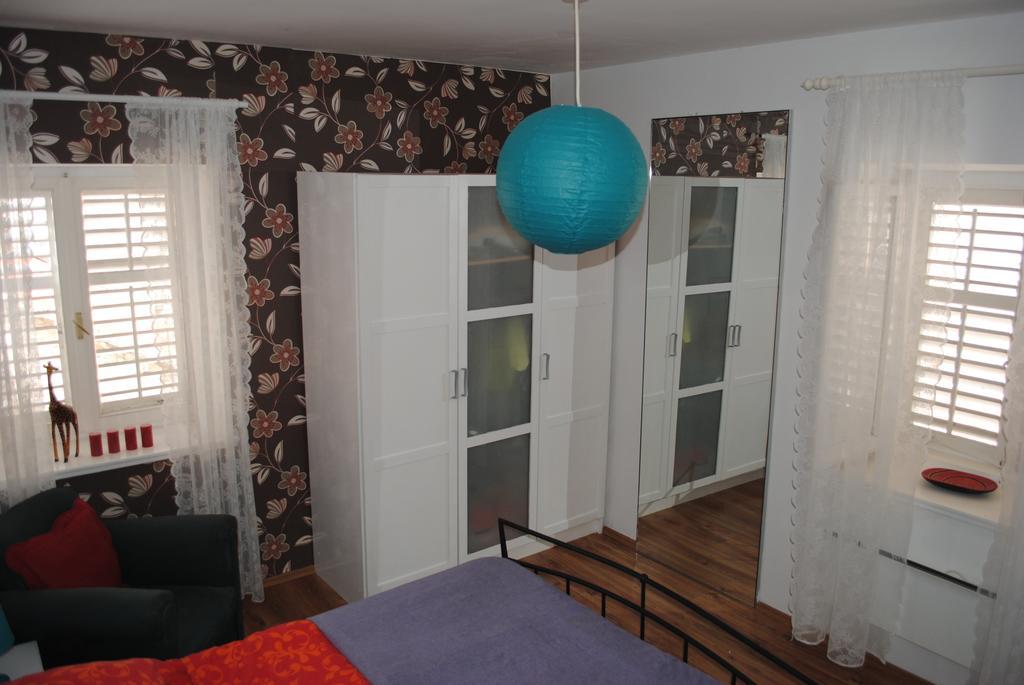 Apartment Optimist Makarska Chambre photo